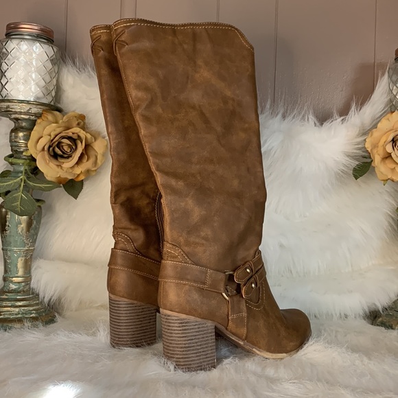 By Dolce Mojo Moxy Boots sz 9 - Picture 6 of 12